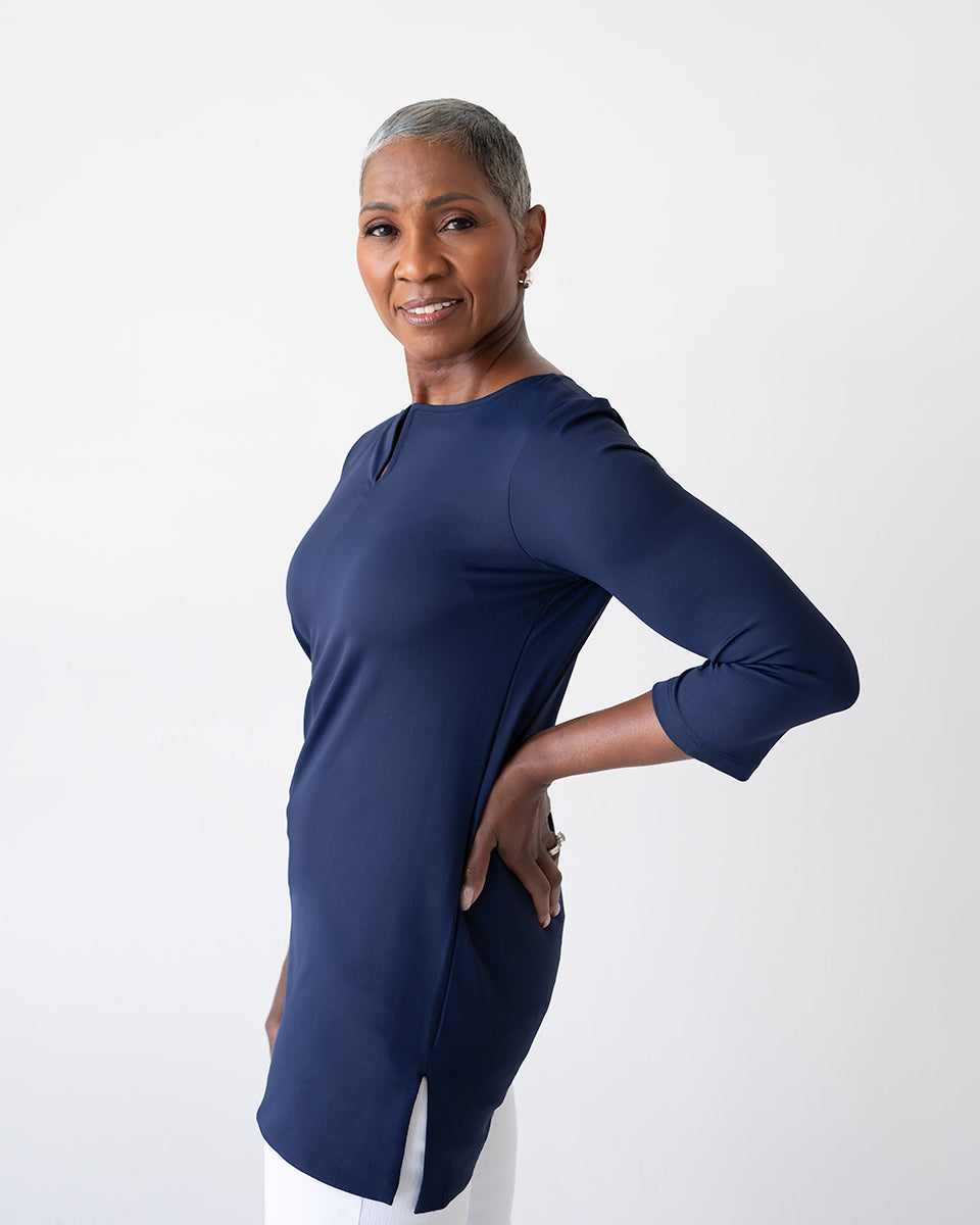 Hillary V-Placket 3/4 Sleeve Tunic
