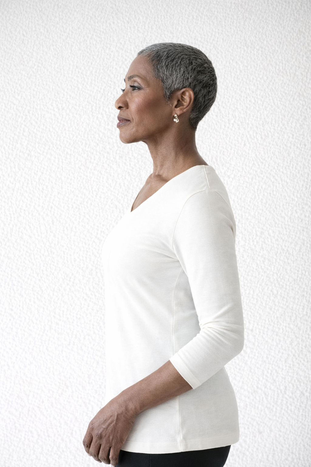 Karen Relaxed Fit 3/4 Sleeve V-Neck Top-Basics