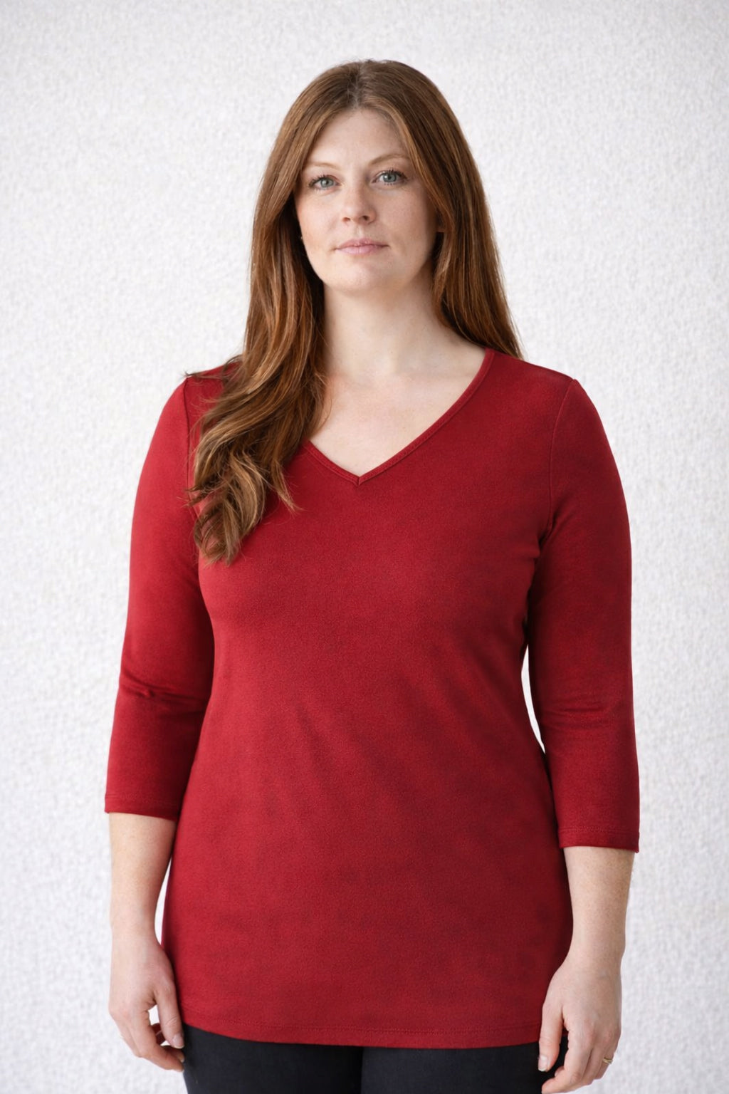 Karen Relaxed Fit 3/4 Sleeve V-Neck Top-Basics