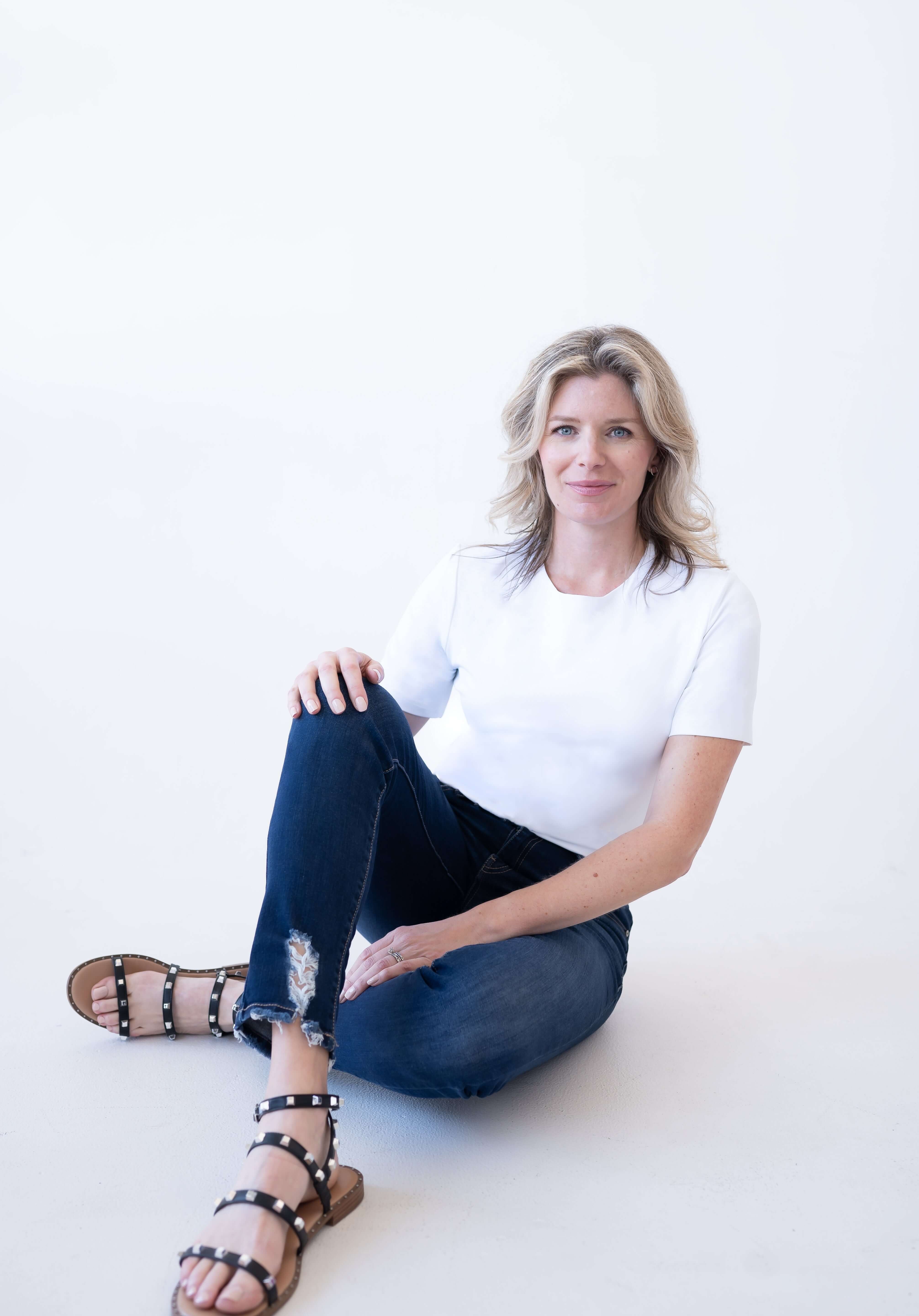 Cathy Jewel Neck Short Sleeve Top