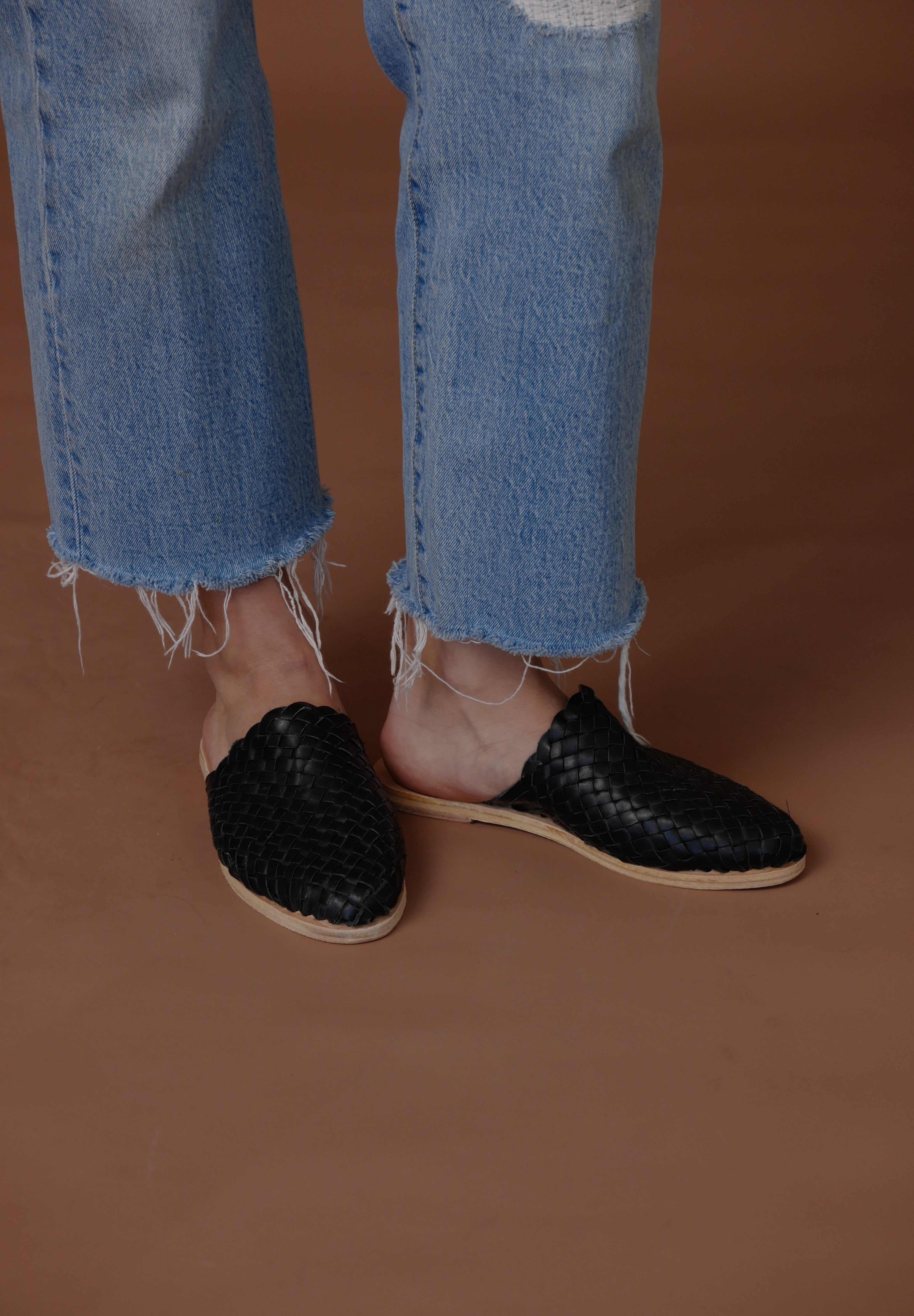 Hand Woven Leather Slides Black